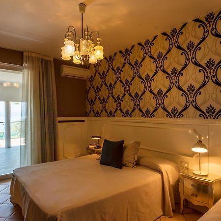 Hotel Maximilian Bardolino Pokoj fotografie